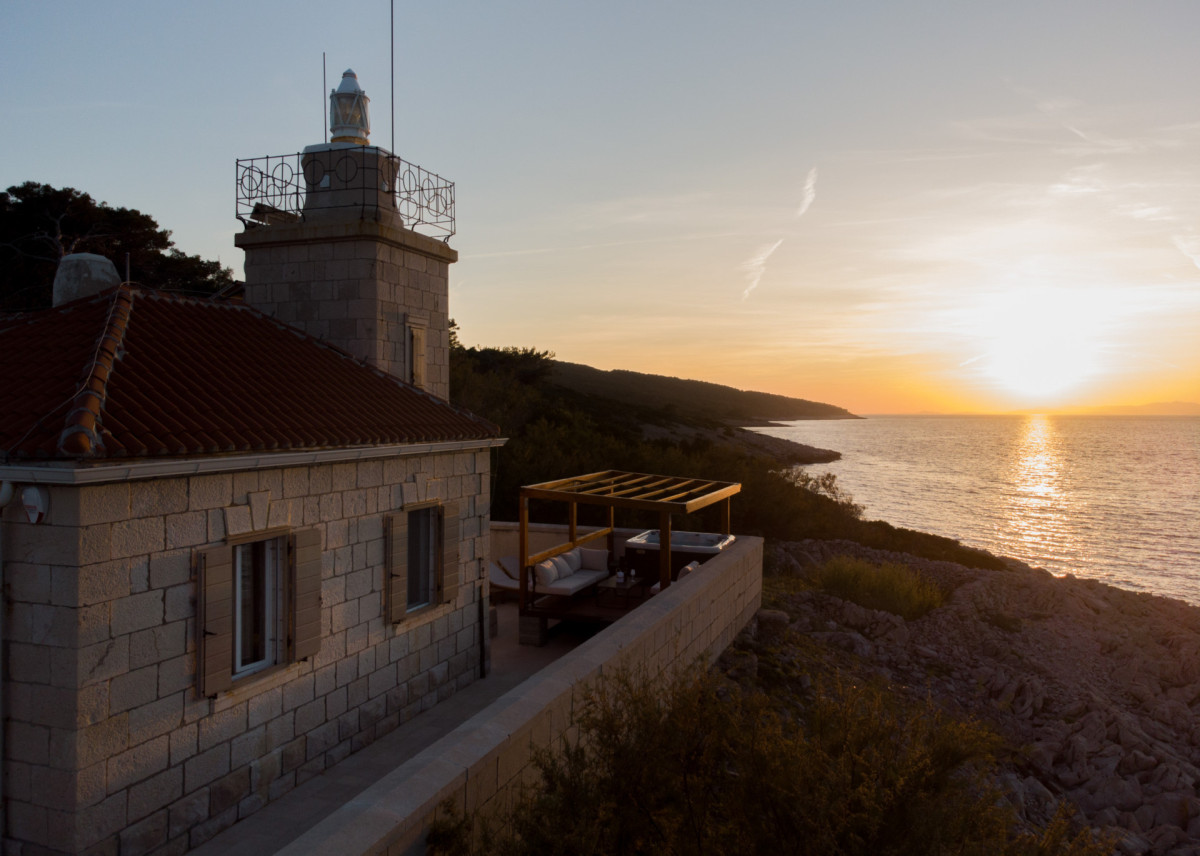 Villa Sveti Nikola Lighthouse