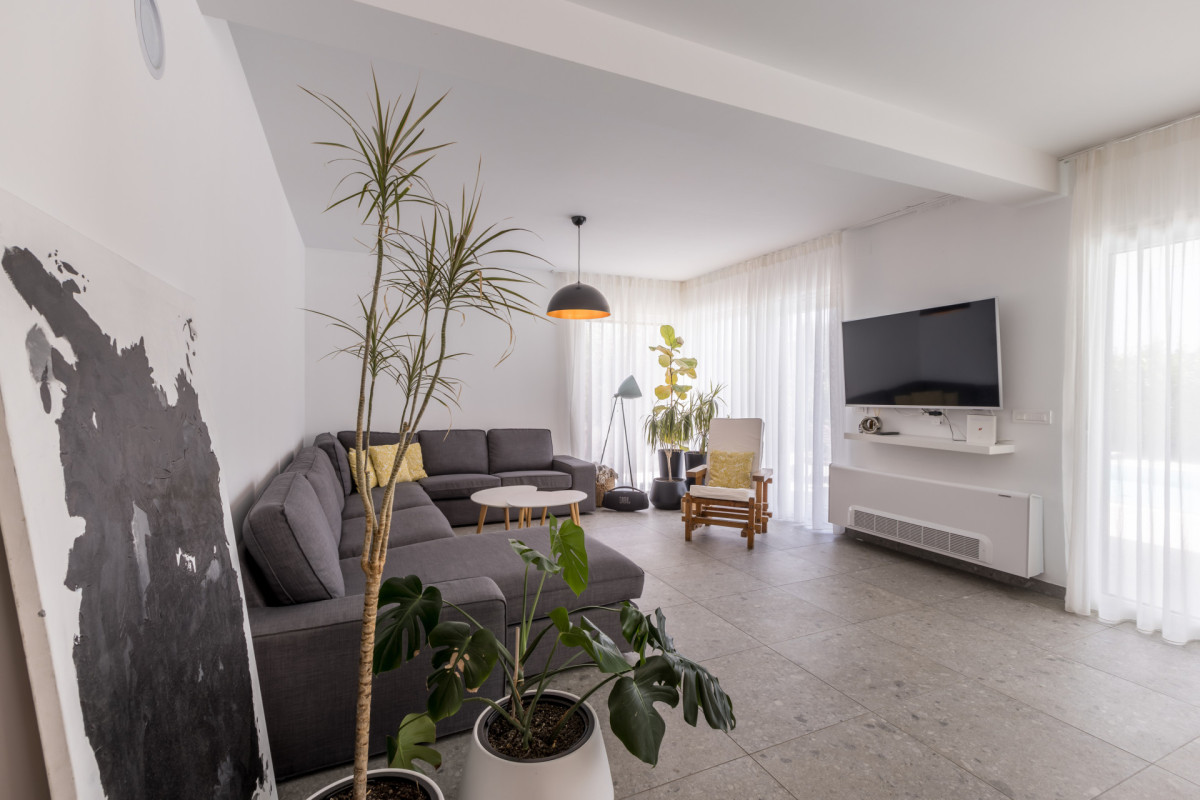 Villa O