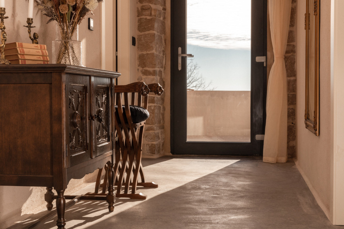 Villa She House