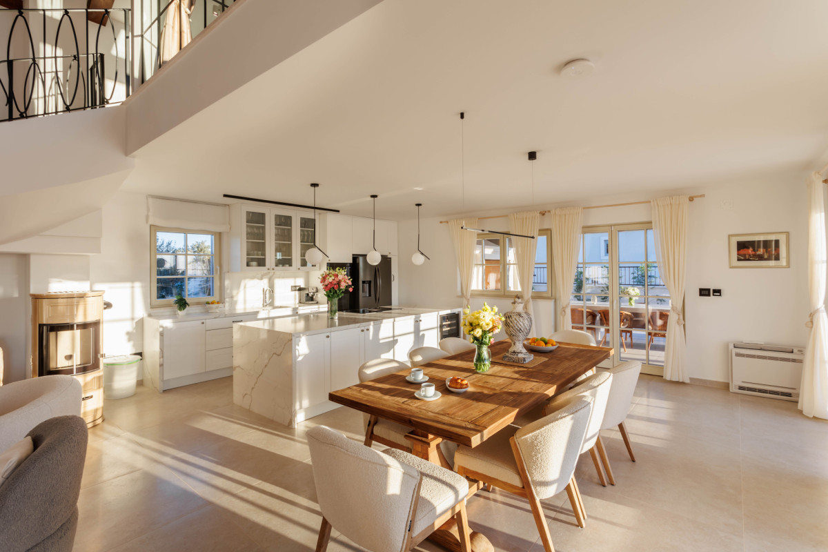 Villa Cypress Estate