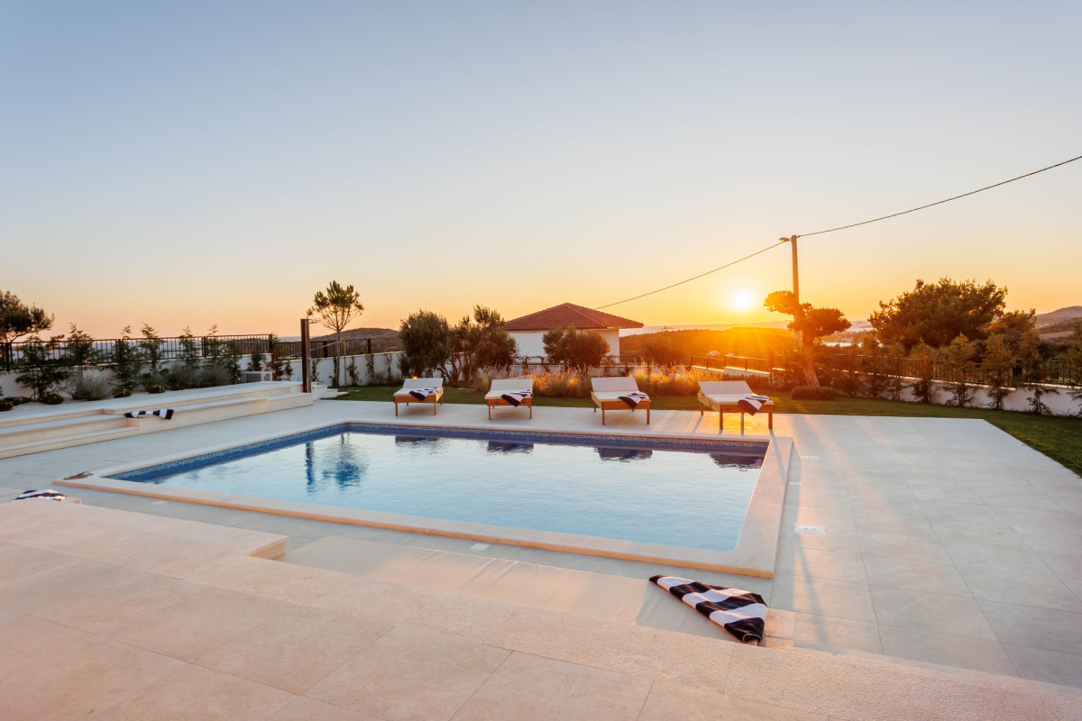 Villa Cypress Estate