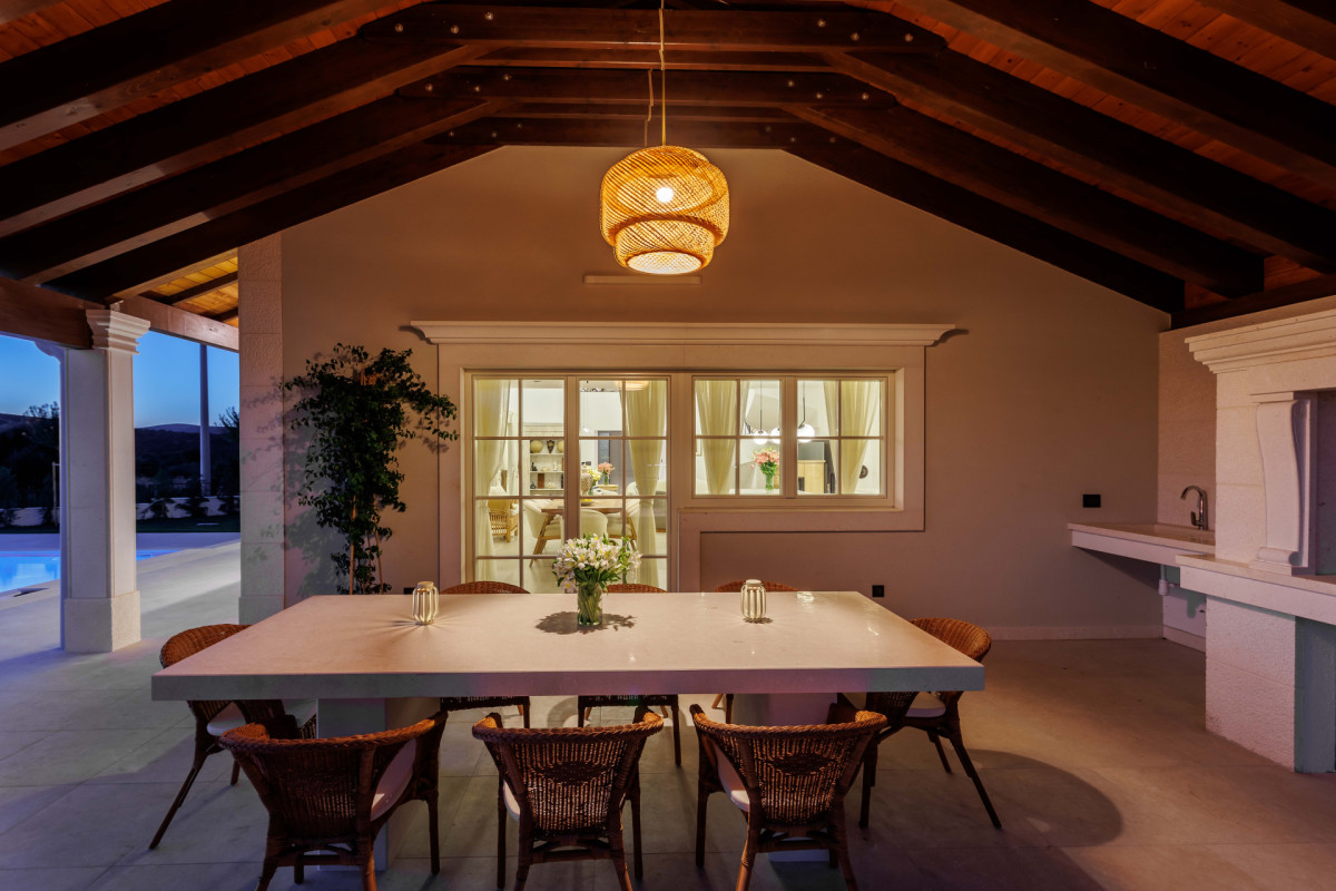 Villa Cypress Estate