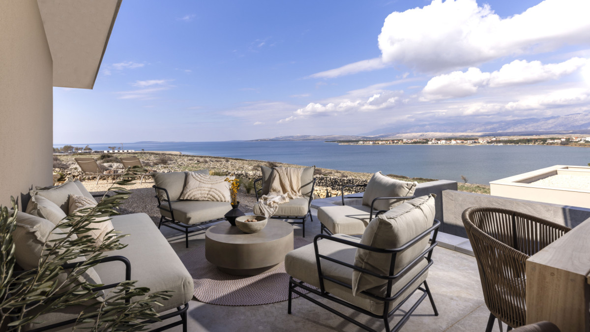 Villa Aura