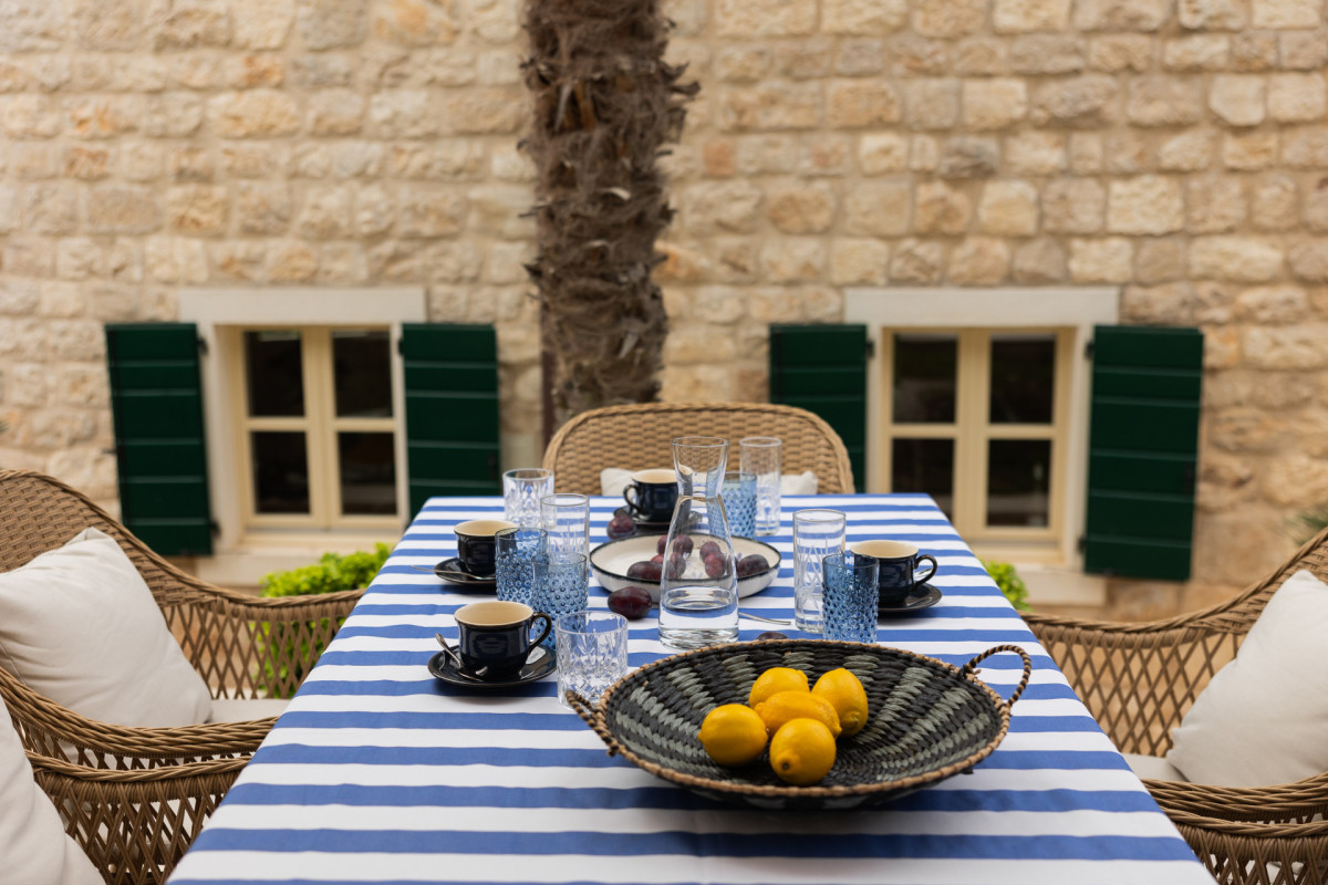 Villa Lola's Summer House