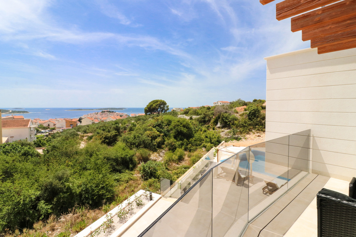 Villa Golden Lion