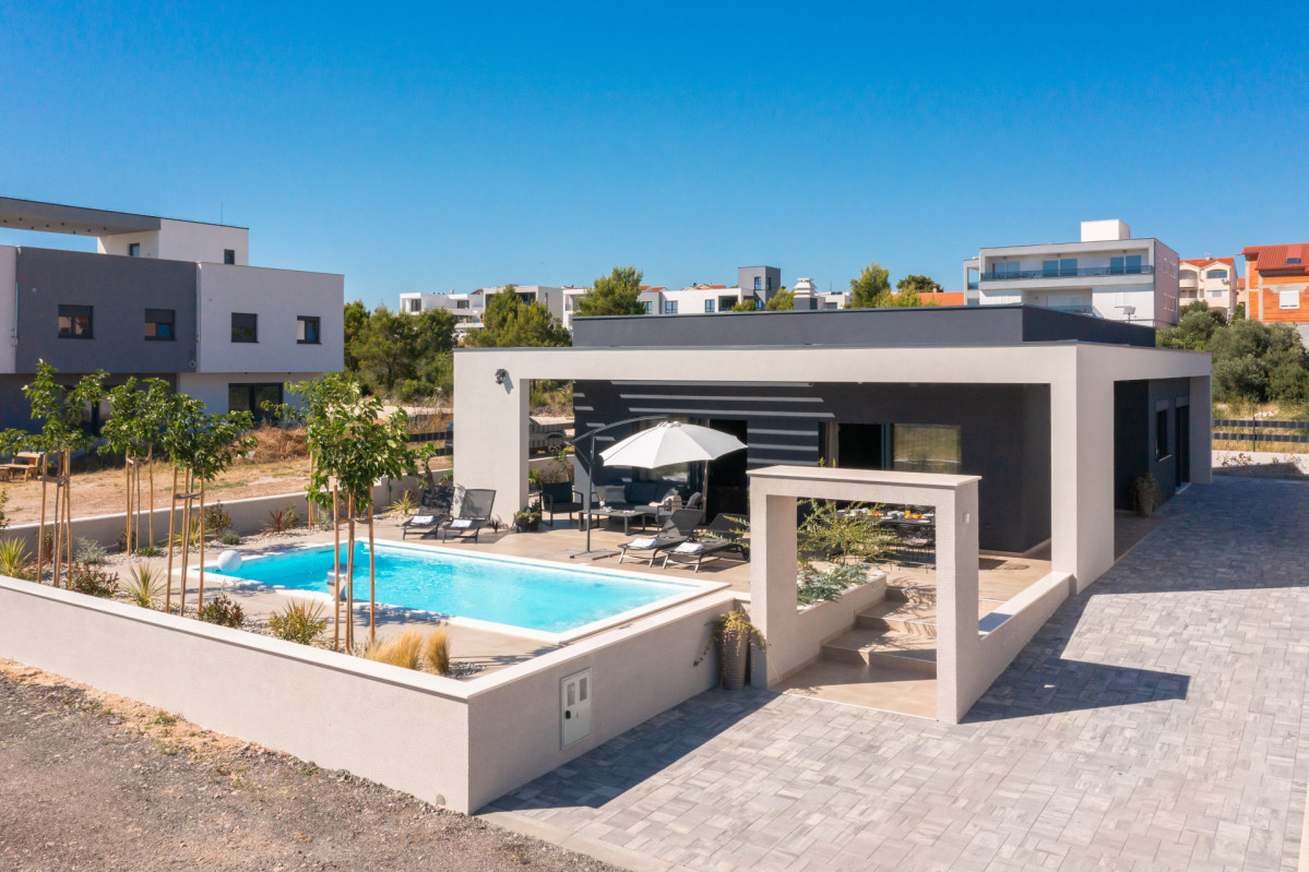 Villa M