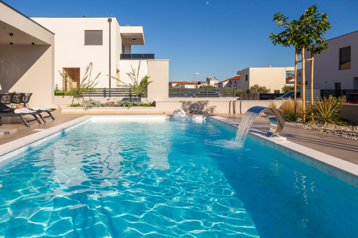 Villa M