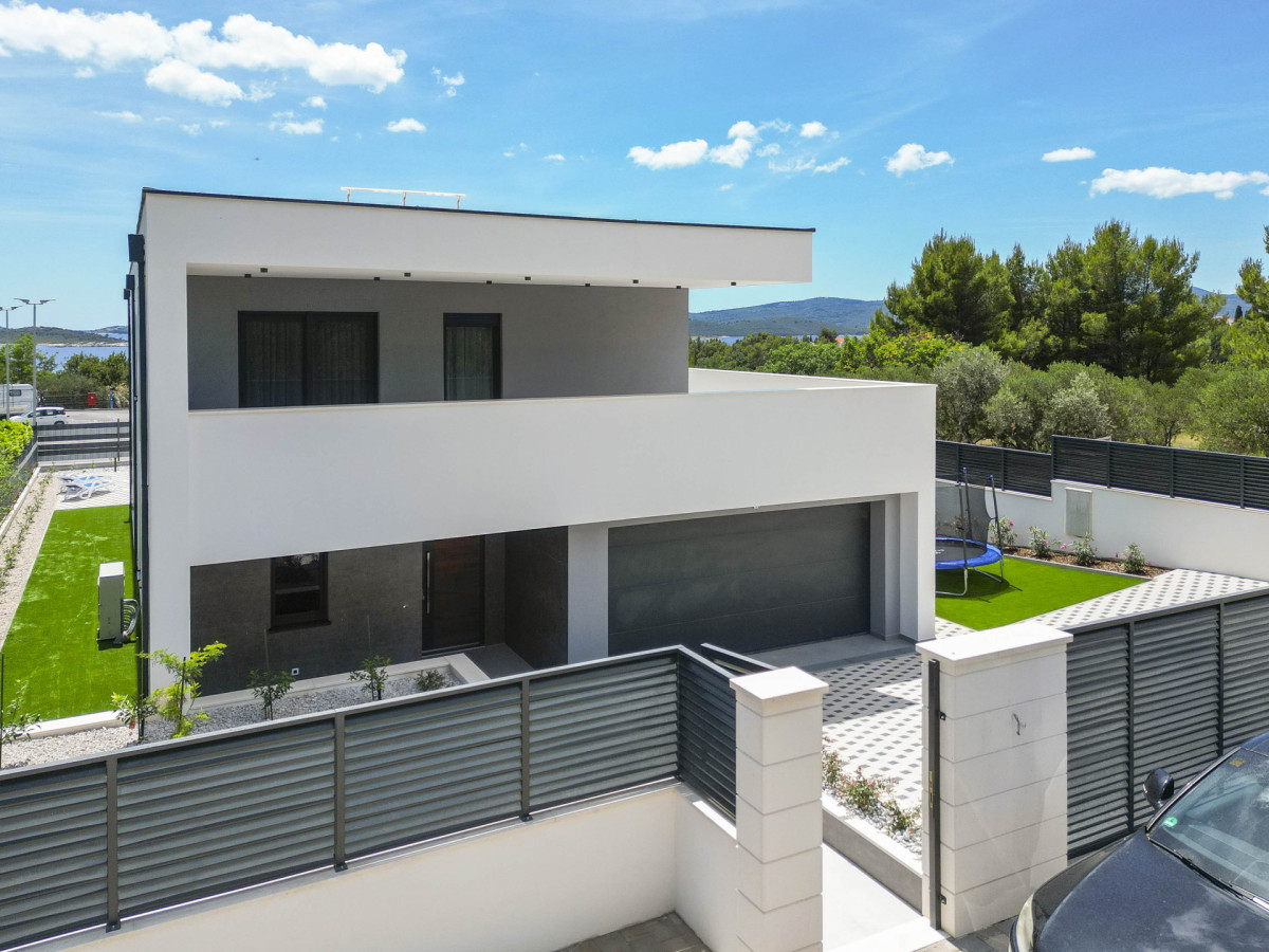 Villa Mi