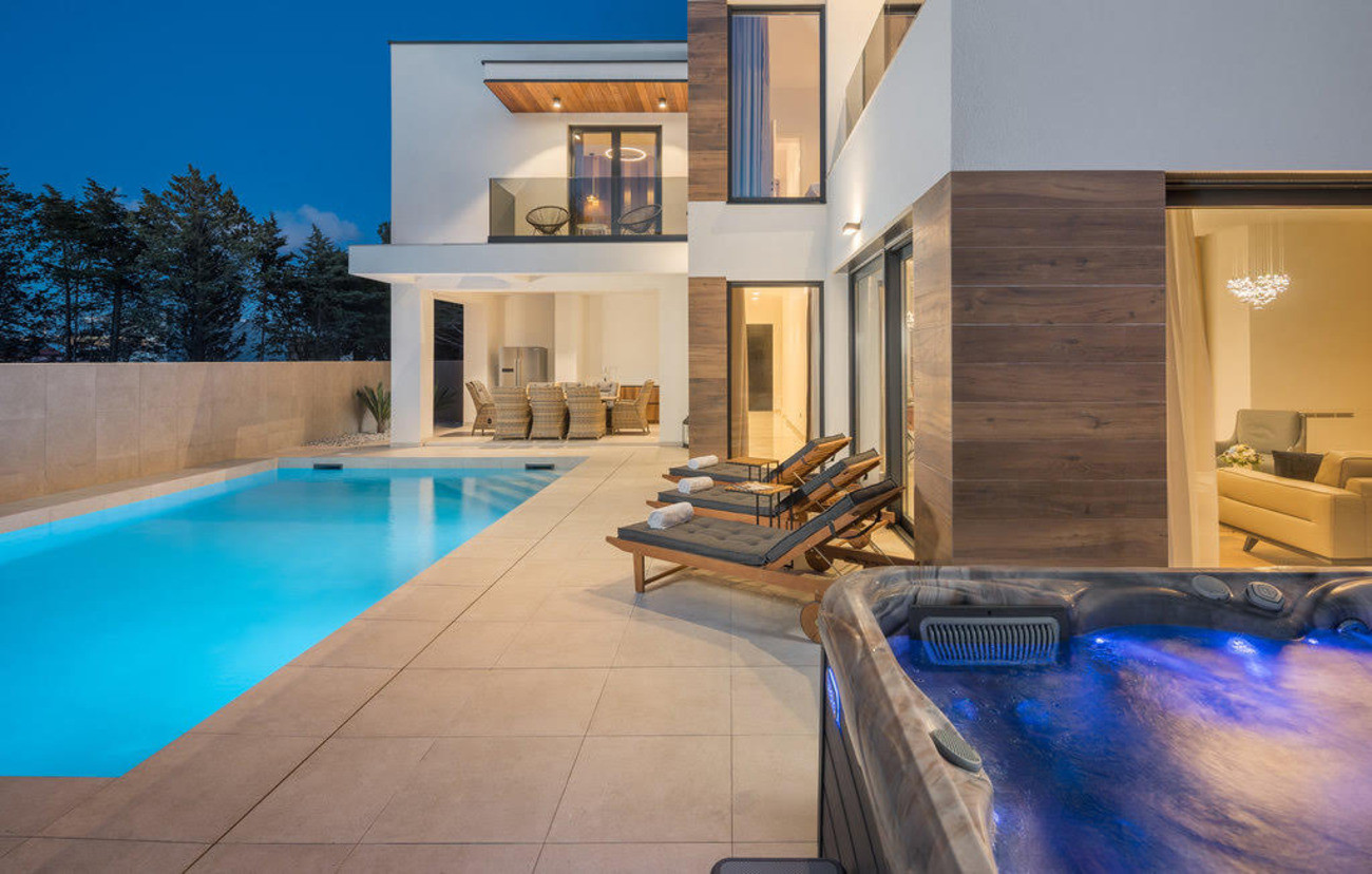 Villa Luxor