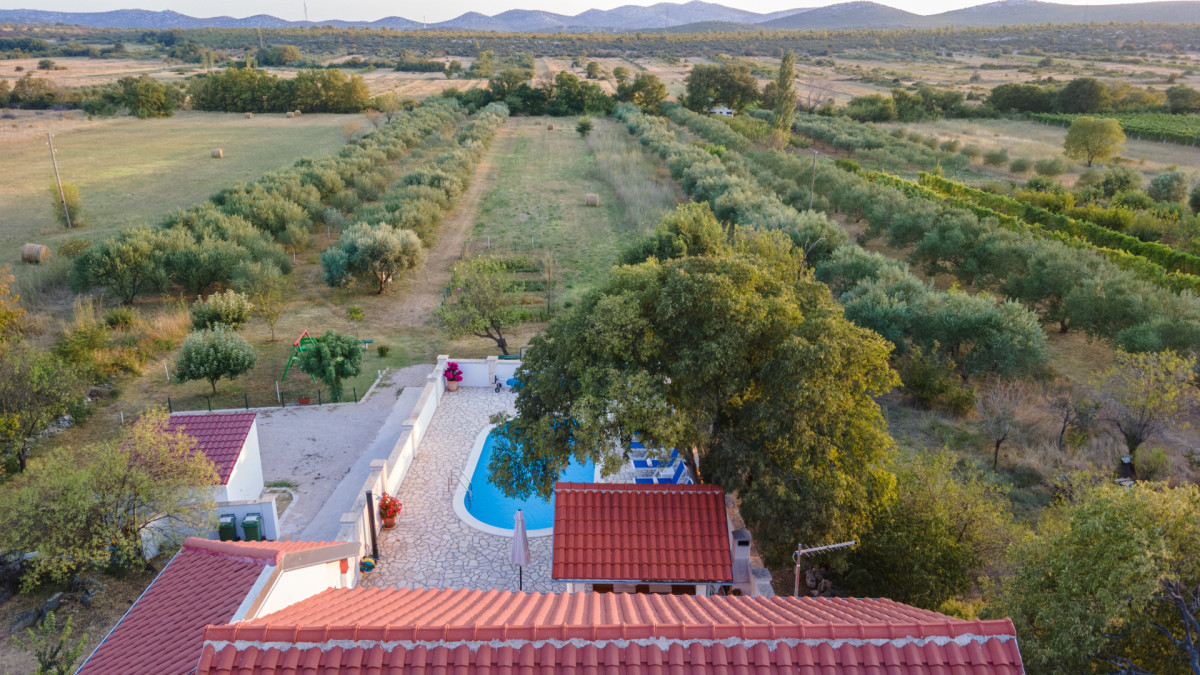 Villa Grandfather's Courtyard