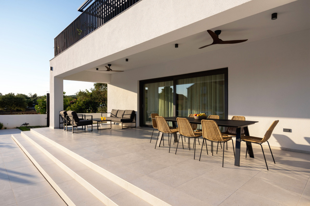 2Olives House