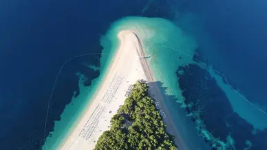 Wie kommt man nach Brač?
