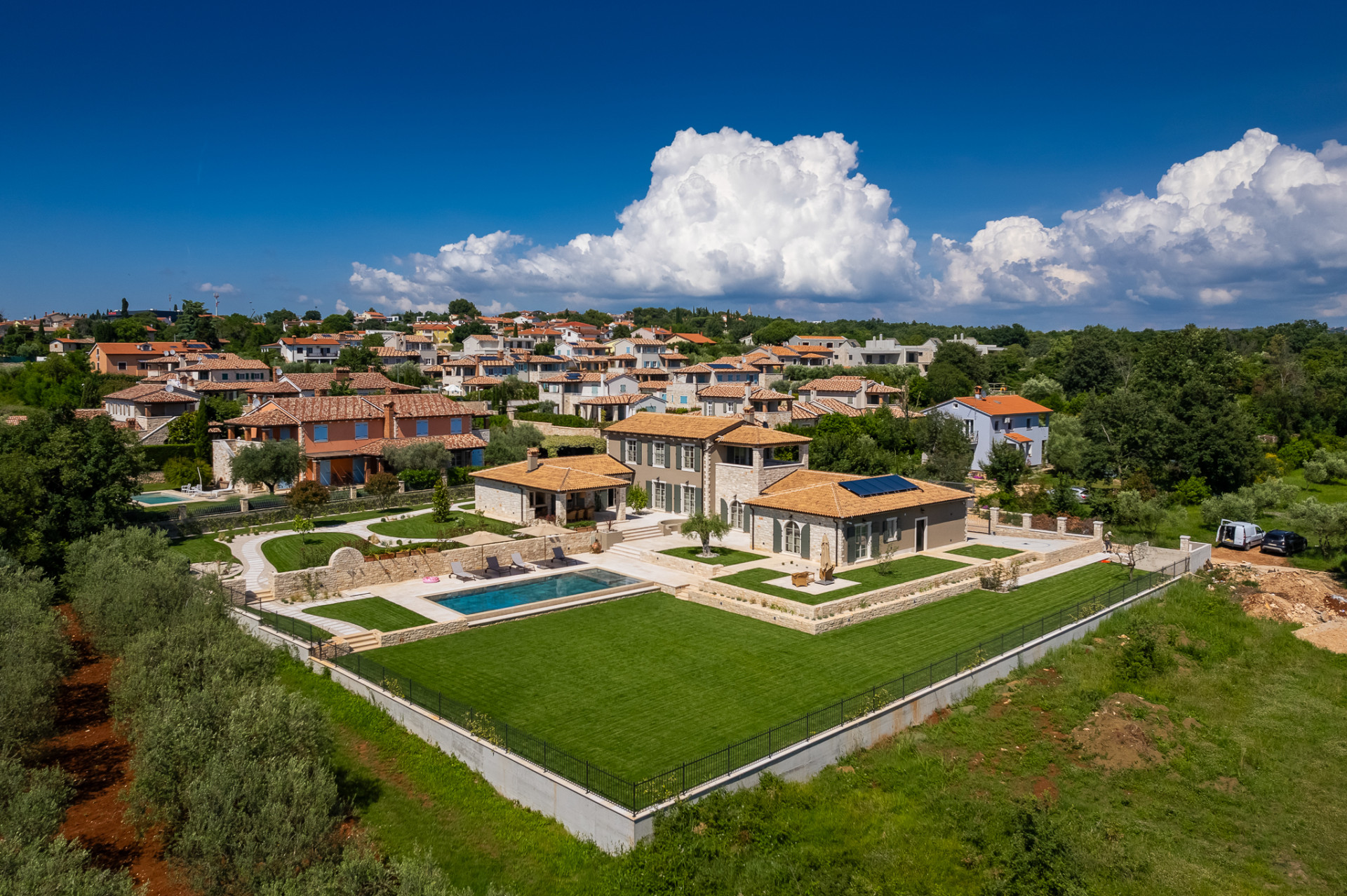 Villa Olive View
