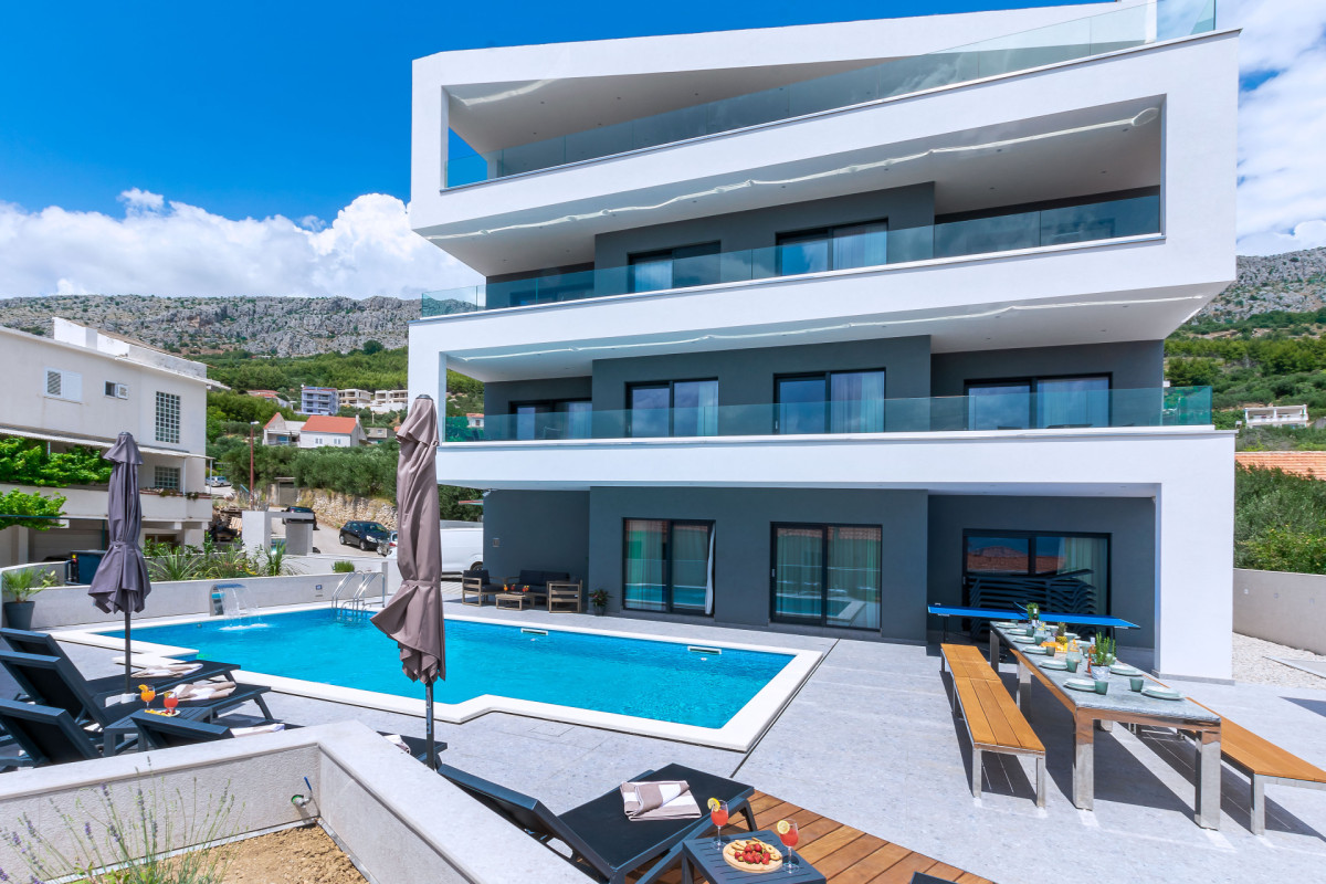 Villa Leona XXL