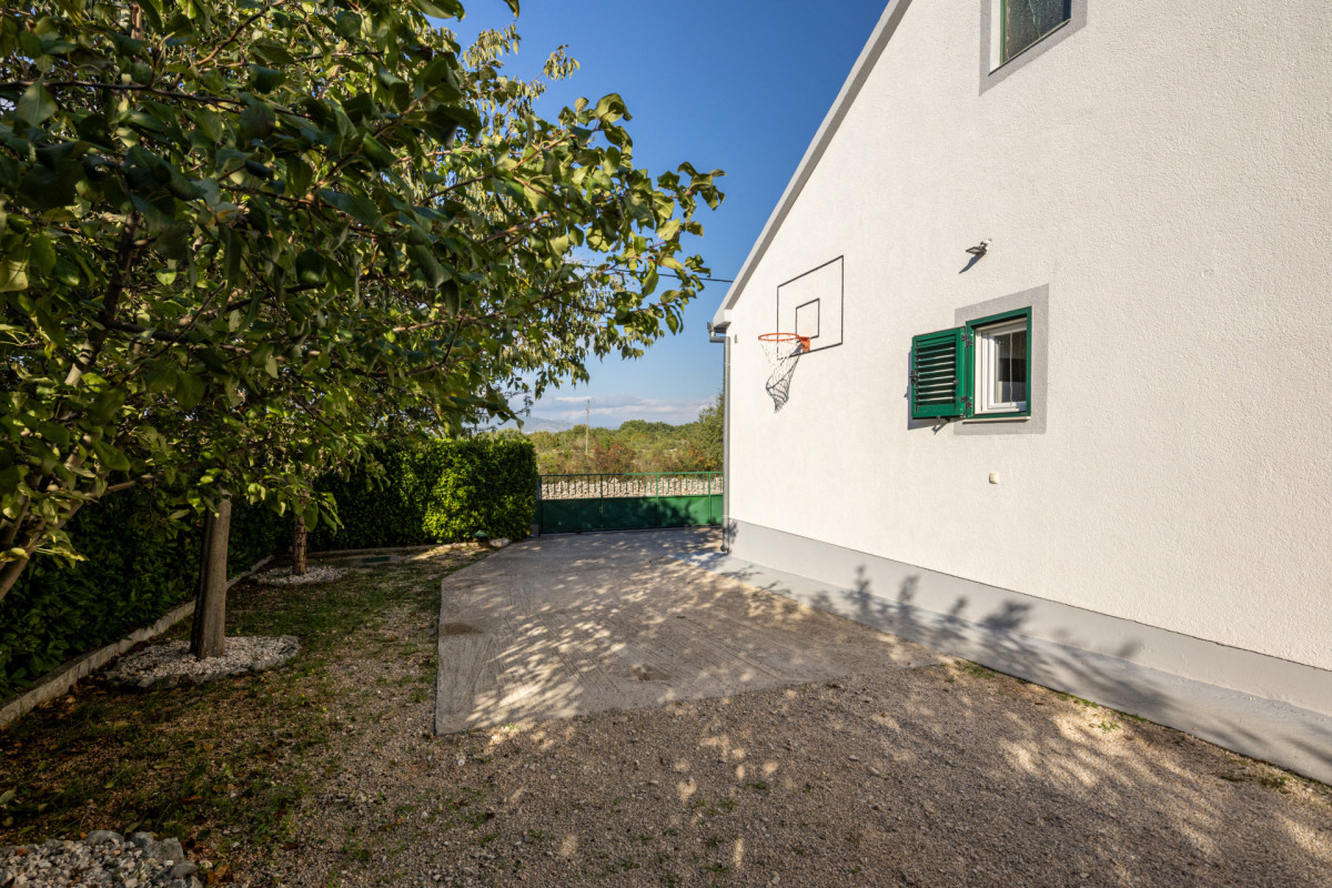 Villa Mirkov San