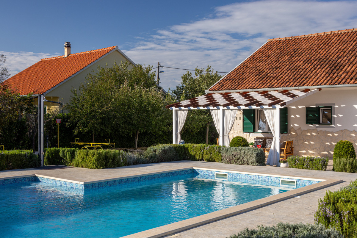 Villa Mirkov San