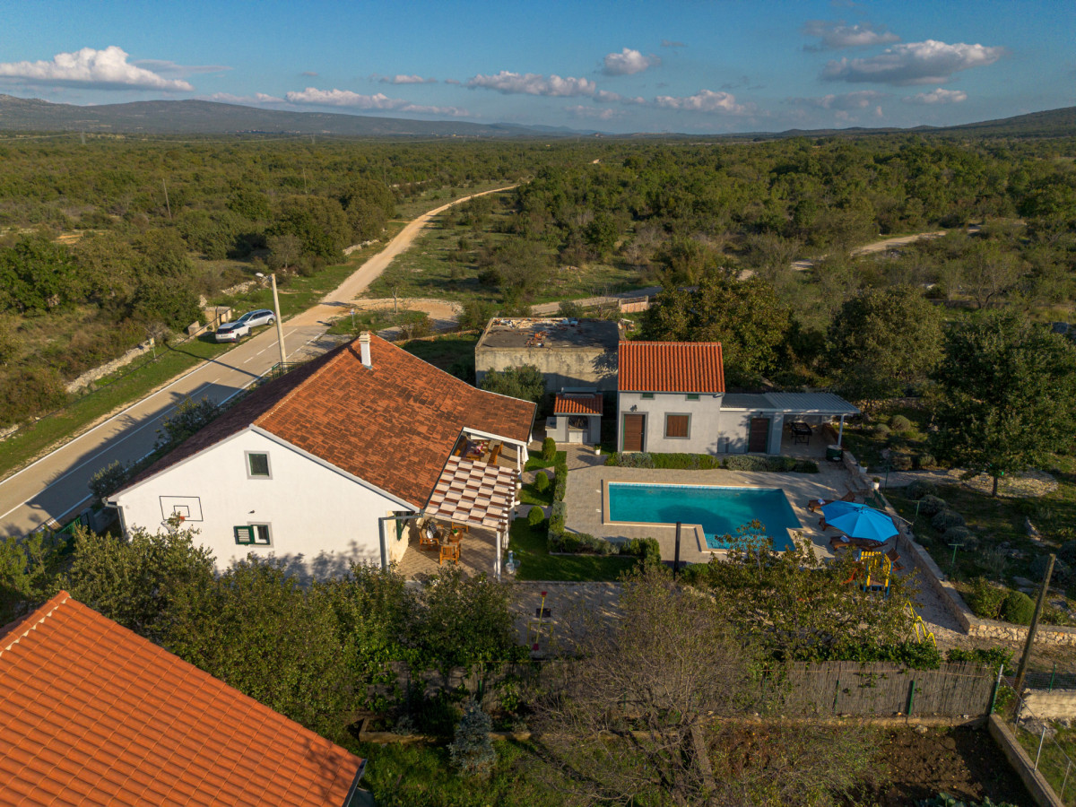 Villa Mirkov San