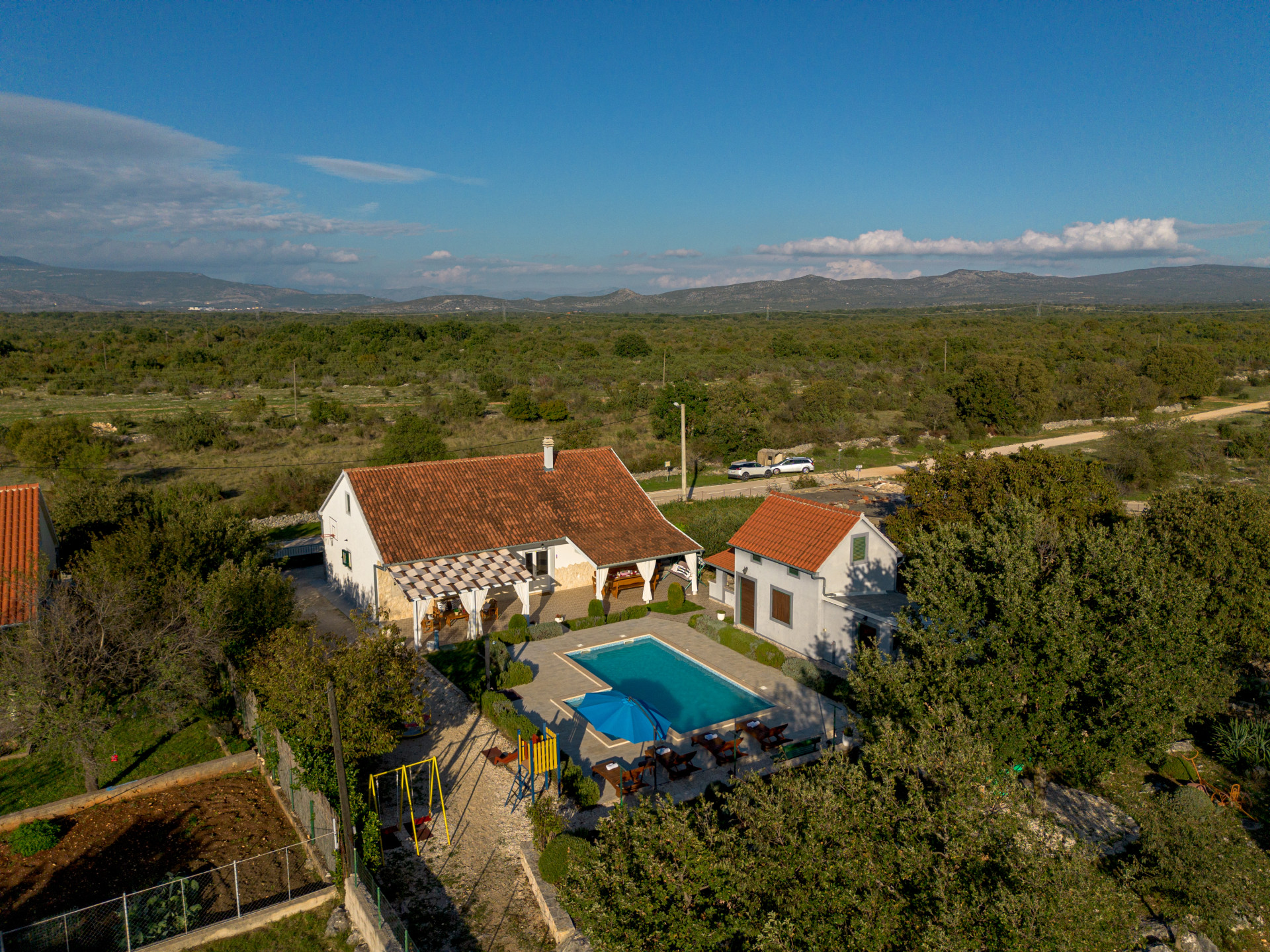 Villa Mirkov san