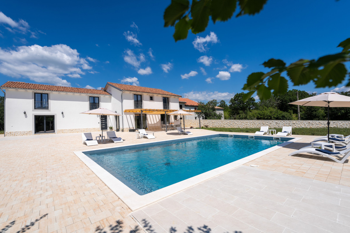 Villa Roti