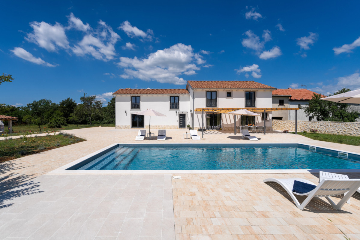 Villa Roti