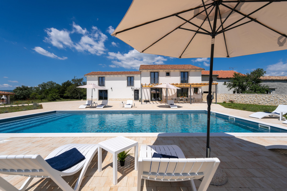 Villa Roti