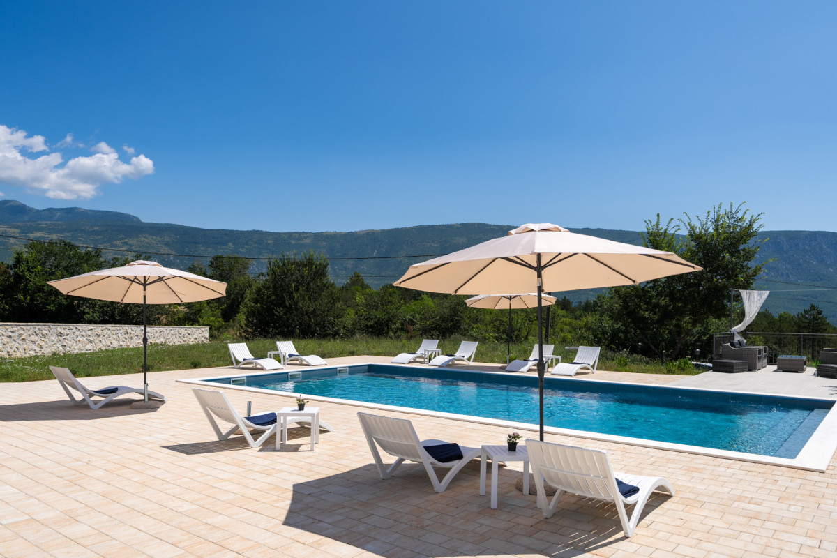 Villa Roti
