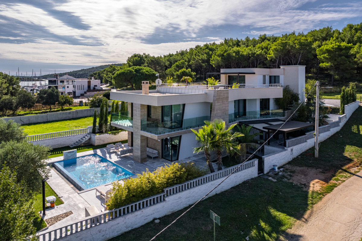 Villa Con Brio