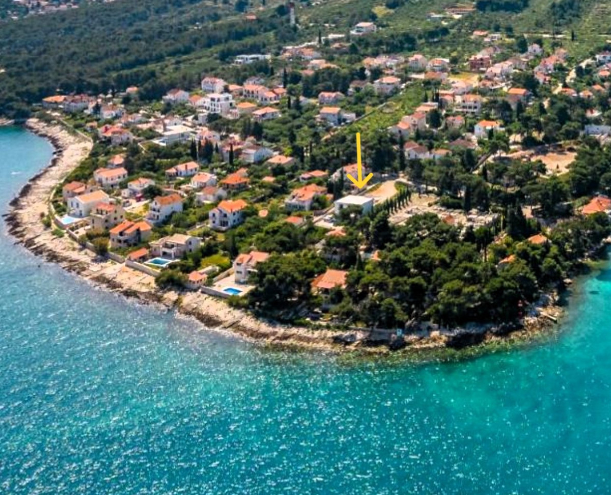 Villa White