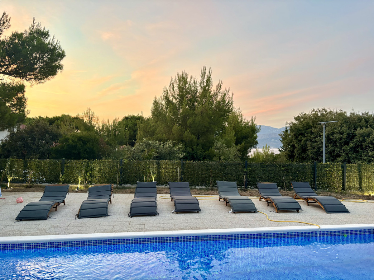 Villa White