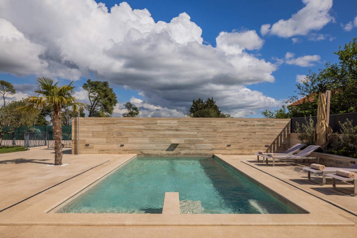 Villa Salt and Stone