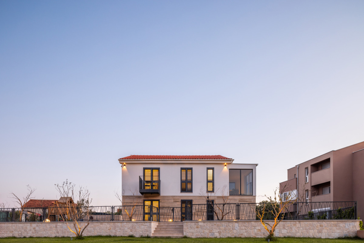 Villa Salt and Stone