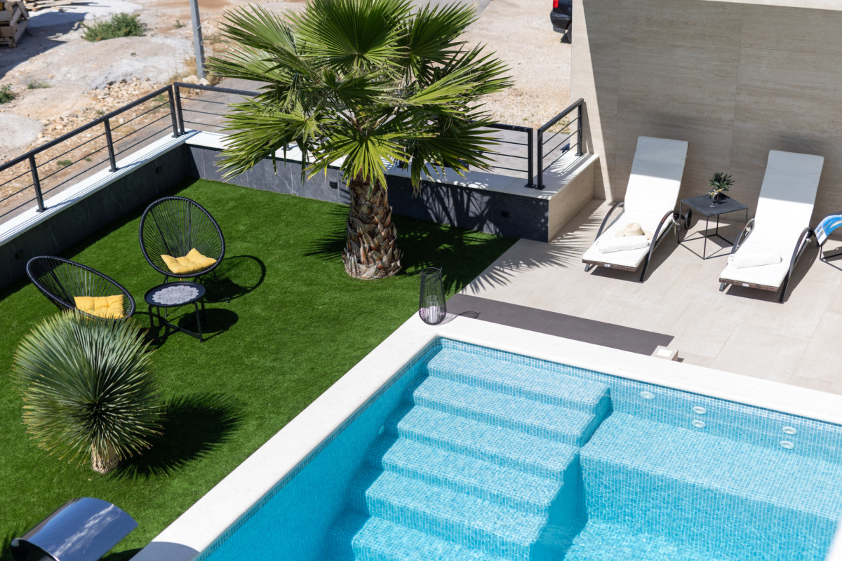 Villa Golden Shine