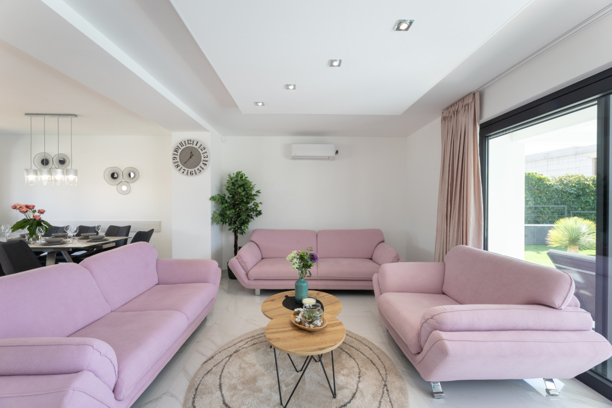 Villa Golden Shine