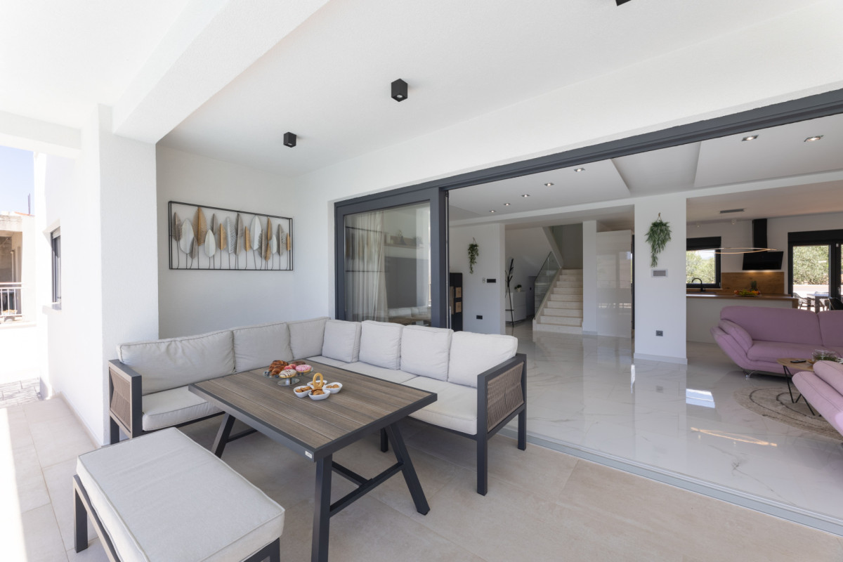 Villa Golden Shine