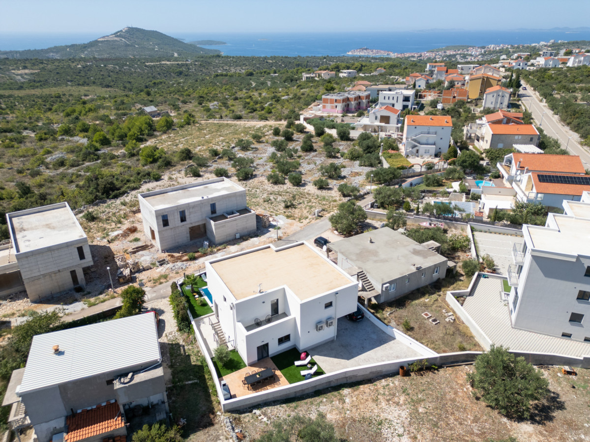 Villa Golden Shine
