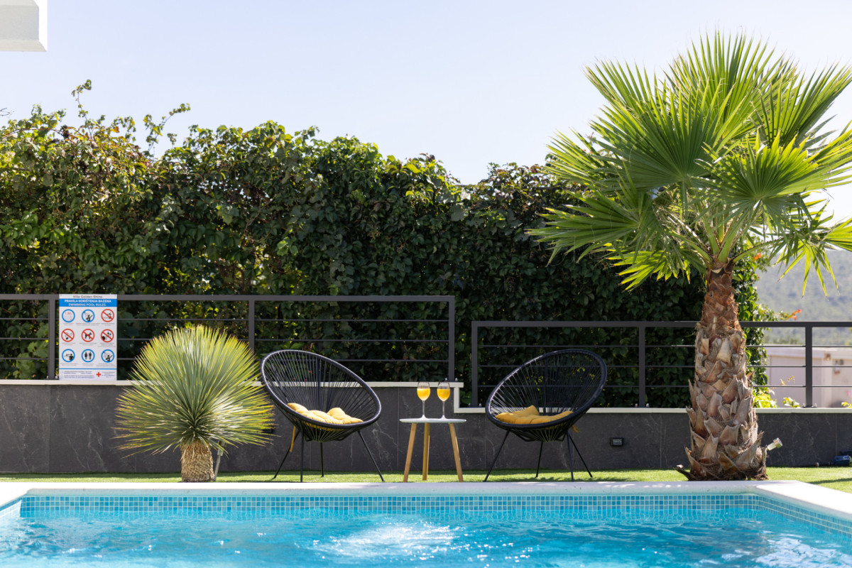 Villa Golden Shine