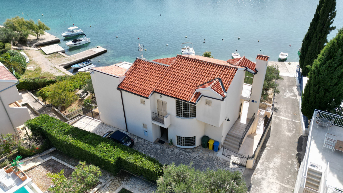 Villa Divna