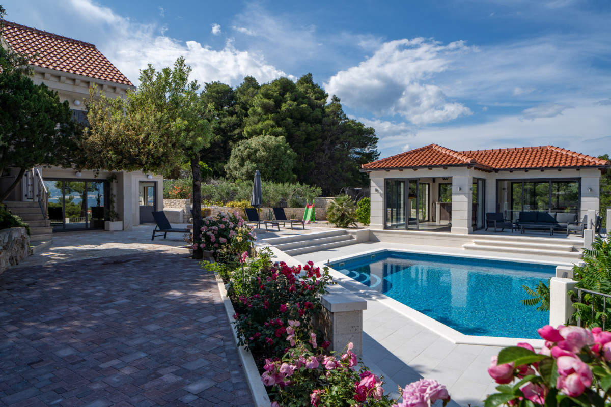 Villa Diamond Island