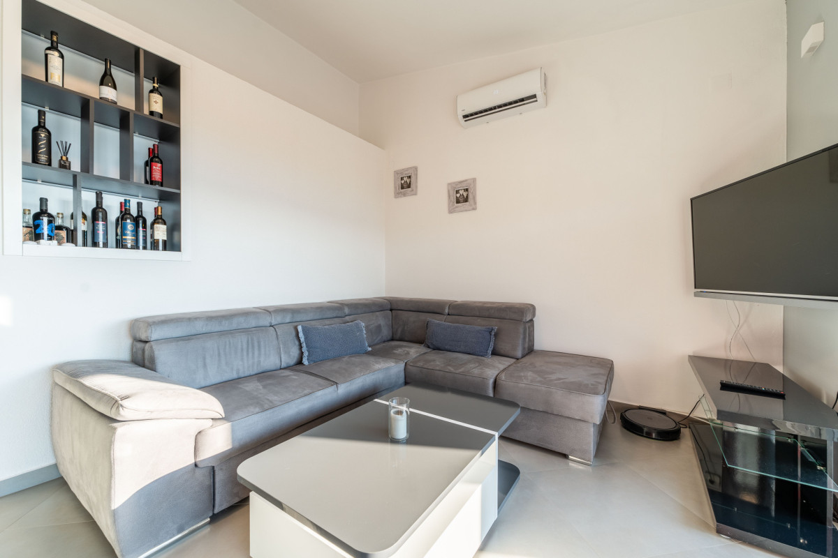 Villa Novigrad