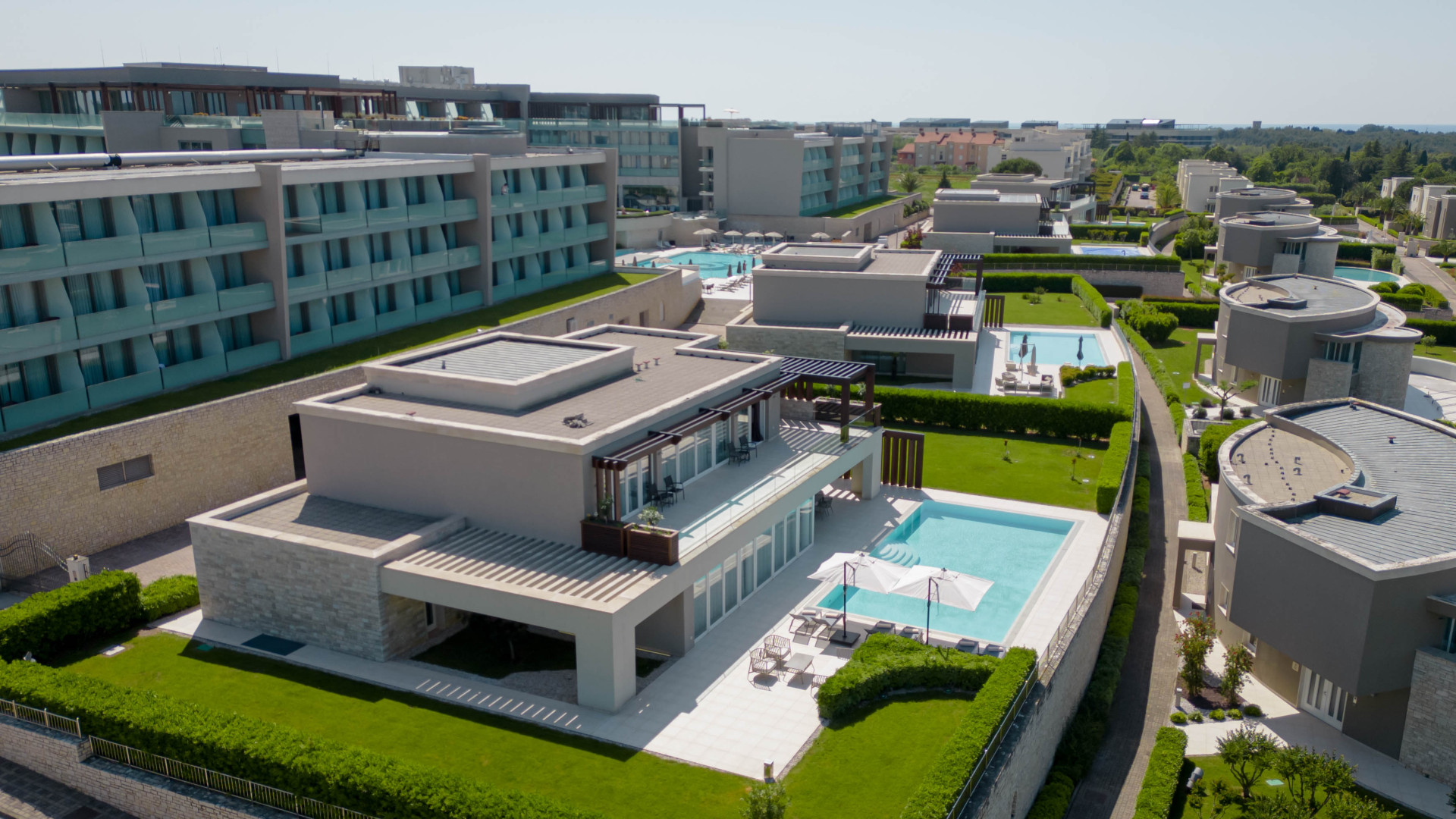 Villa Grand Deluxe A4