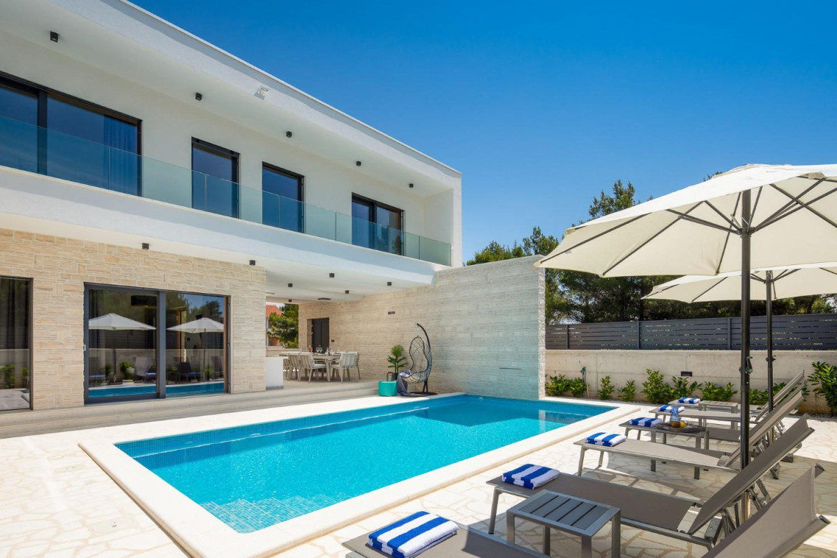 Luxury villa DM Vodice