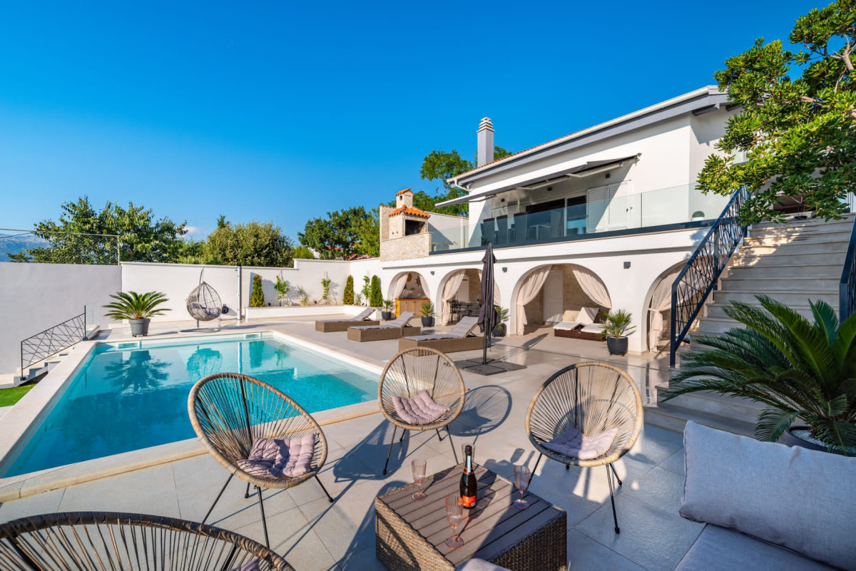 Villa Ava