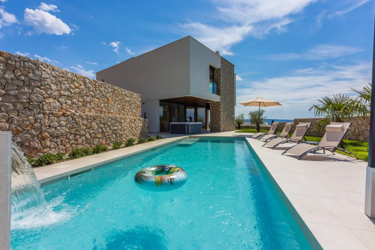 Luxury Villa Carolea
