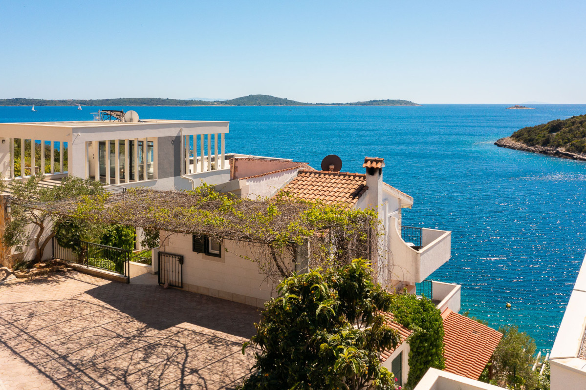 Villa Sine