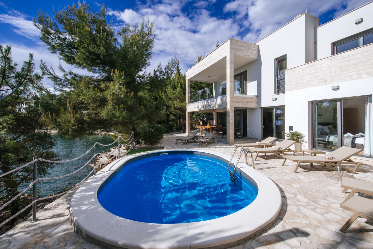 Bechfront Villa Kalipso