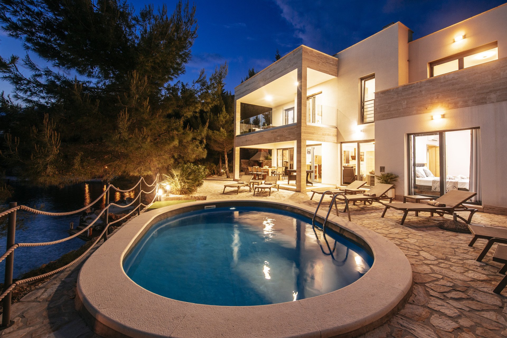 Bechfront Villa Kalipso