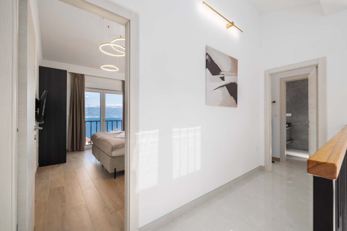 Villa Olivetree Hillside