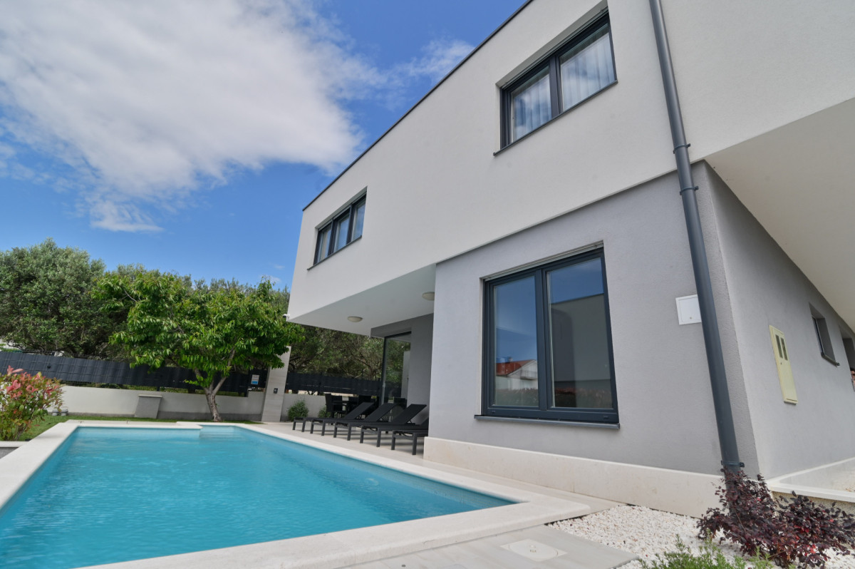 Villa North