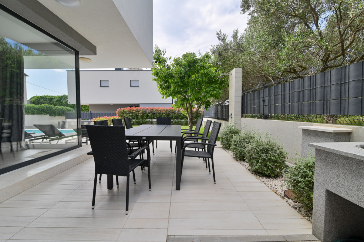 Villa North