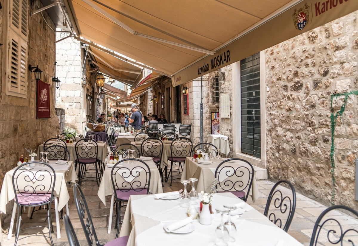 Najbolja vinska i gastronomska iskustva u blizini naših luksuznih vila